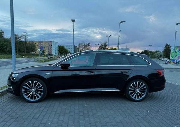 Skoda Superb cena 128000 przebieg: 126000, rok produkcji 2020 z Gliwice małe 56